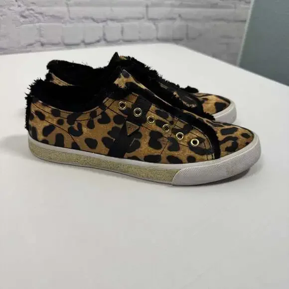 GUESS Elbinah Leopard Low-Top Sneakers - Picture 1 of 6